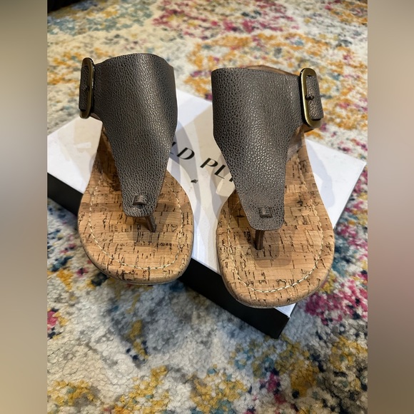 Donar Pliner “Olita Sandals”, Size 10, worn once, light bronze color, - Picture 7 of 7